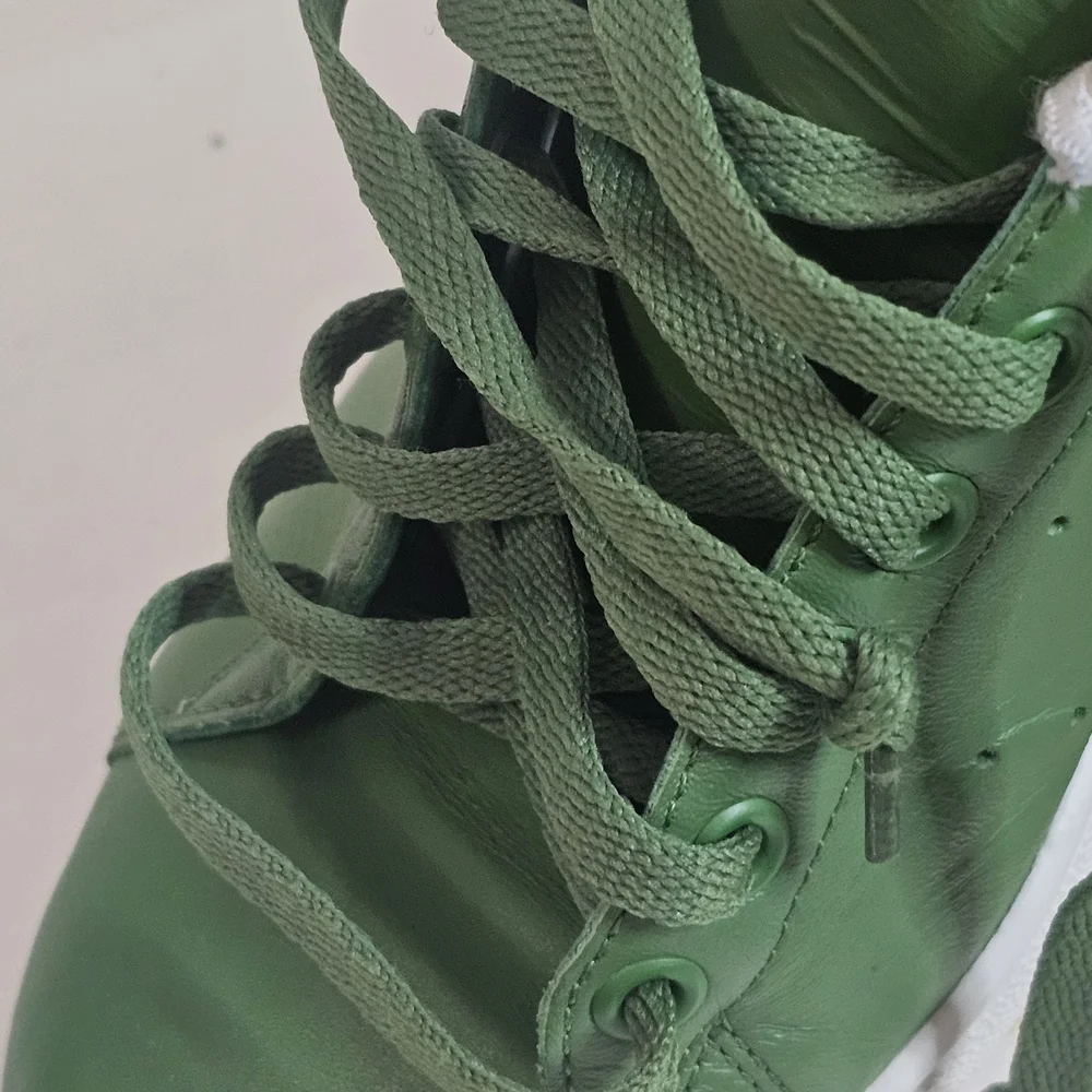 RARE Adidas Green Sneakers - Picture 7 of 9